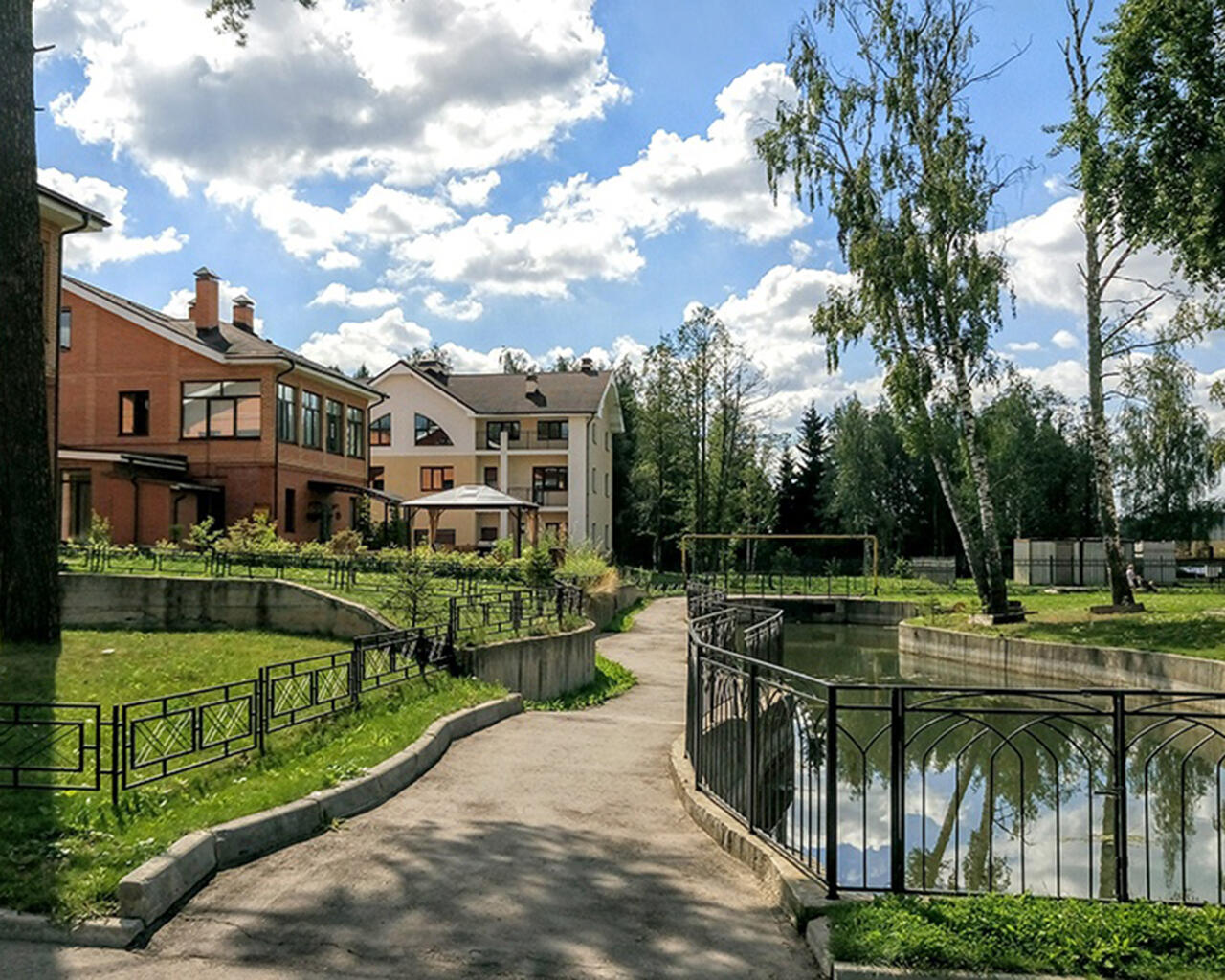 Коттеджный посёлок «Заповедное озеро (д.Рыбаки)» Московская обл, Дмитров г,  Рыбаки д, Объединение Заповедное озеро тер. Отзывы, цены, застройщик, фото,  официальный сайт.